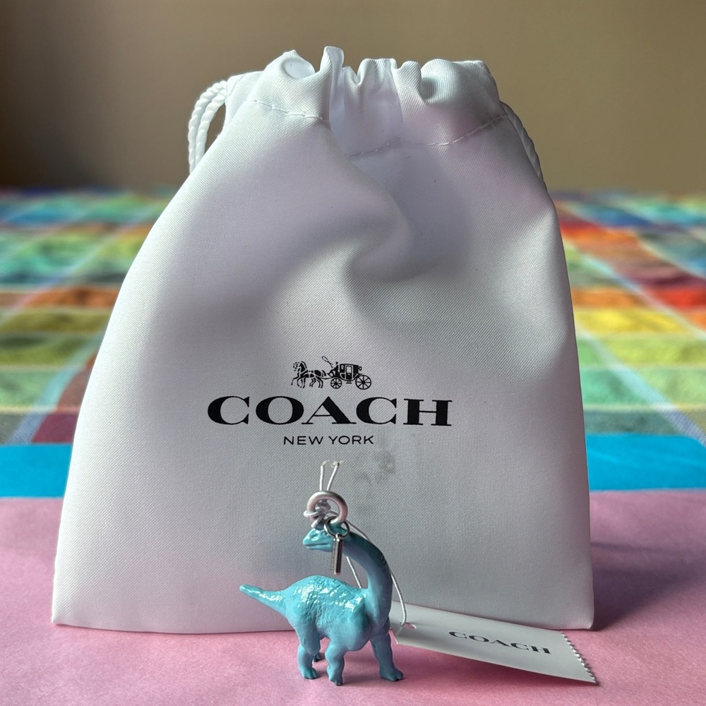 🦕 COACH SMALL DINOSAUR BAG CHARM SHOE CHARM 🦕 NWT 🦕
